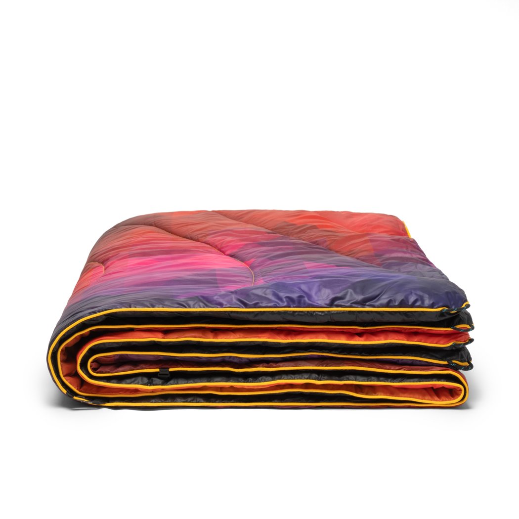 Original Puffy Blanket - Pixelfetti Warm